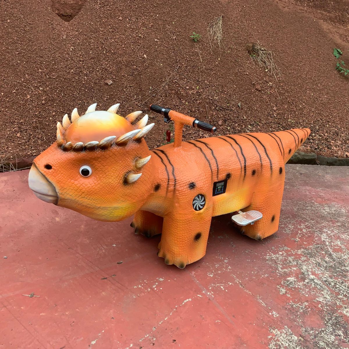 Amusement Park Coin Operated Pachycephalosaurus Dinosaur Ride for sale