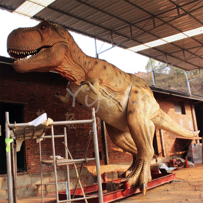 Lifelike Tyrannosaurus rex animatronics For Jurassic Park