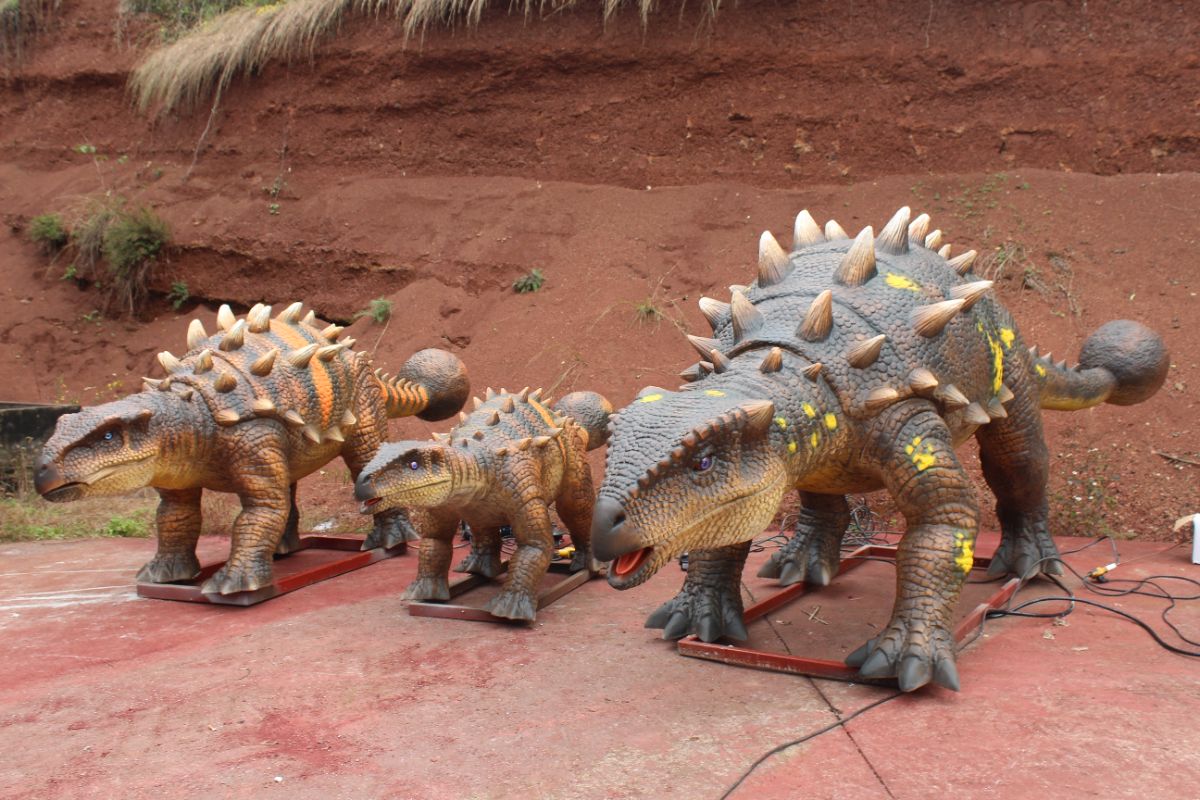 Customizable 5M Animatronic Ankylosaurus Group for Dinosaur Themed Park